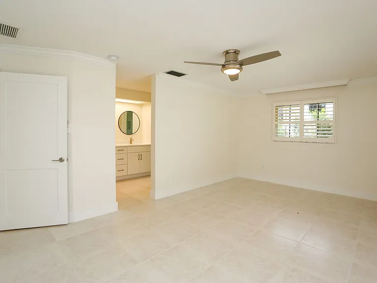 2901 Crayton Rd — Photo 41