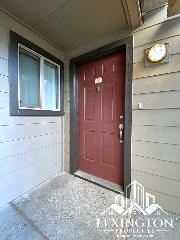 2 bed, 1.5 bath, 825 sqft, $1,725 — Photo 3