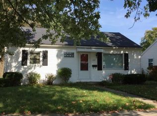 553 Elkenburg St, South Haven, MI 49090