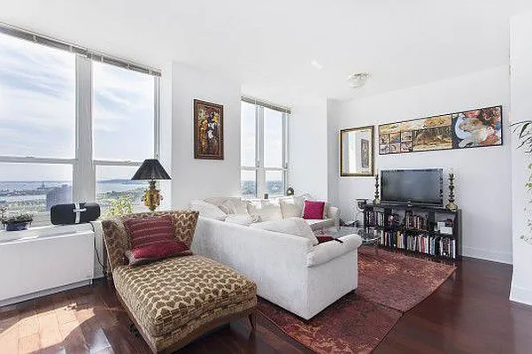 Sold by Liberty Realty | media 11