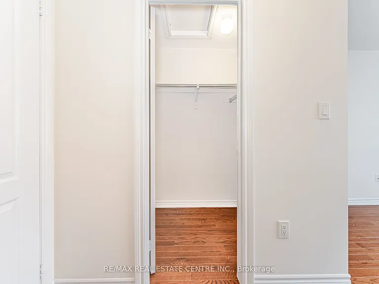 11 Yately St — Photo 16