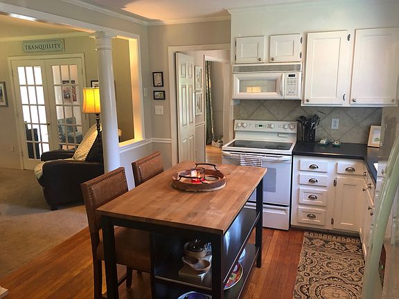 3rd image of 7125 Bloomsbury Pl