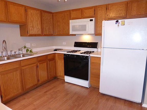 2nd image of 74 Larch Ct Unit B