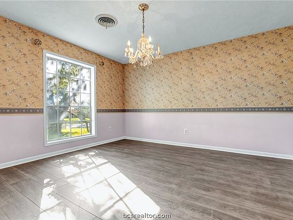 5th image of 3503 Tanglewood Dr