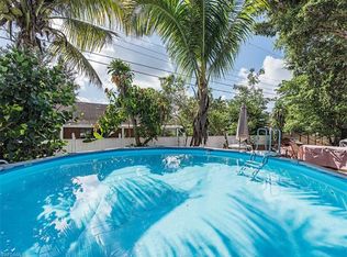 3521 Okeechobee St, Naples, FL 34112