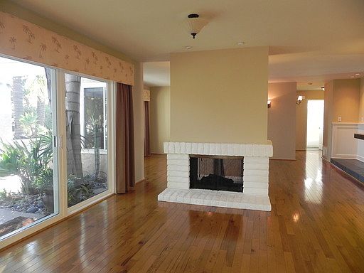 5th image of 1884 Woodside Dr