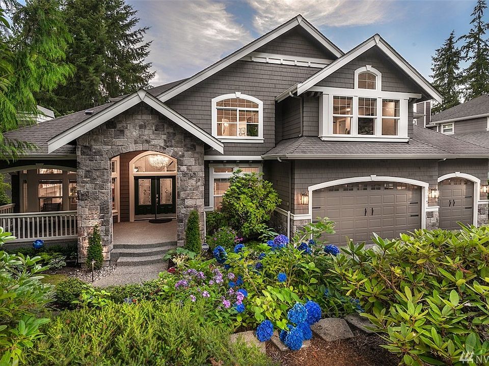 Spectacular view home in Sammamish with over $250,000 in upgrades and remodel! 4041 square feet and an additional 700 square feet of unfinished space!