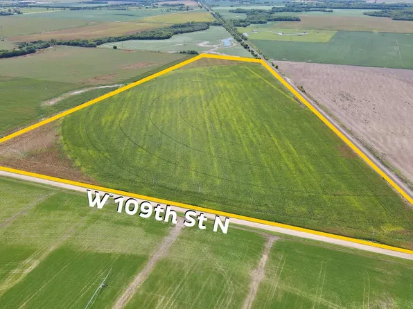 S &, Valley Center, KS 67147