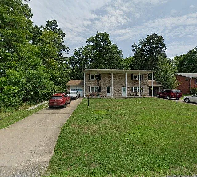 444 Cobblestone Ave NE #B — Photo 1