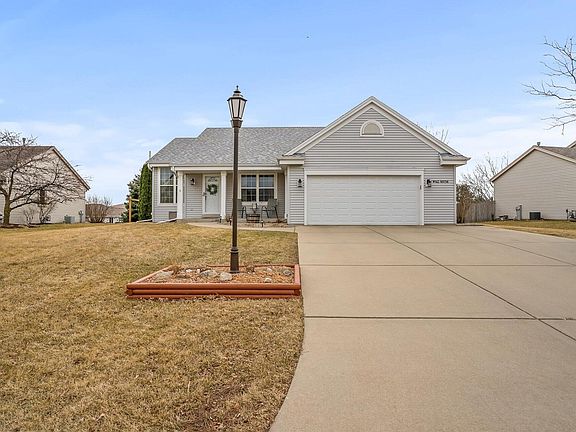 4th image of W142N9758 Amber Dr