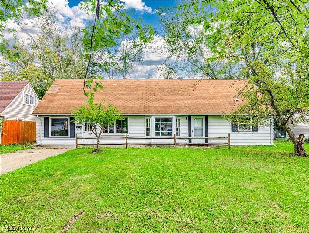 4885 Saddlewood Dr, Sheffield Lake, OH 44054 Zillow