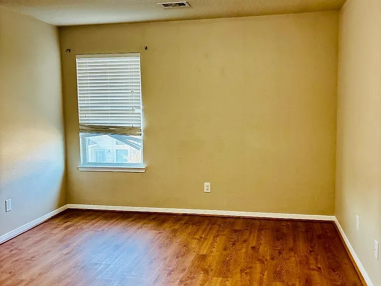 9947 Valance Way — Photo 33