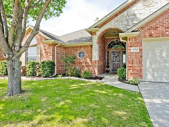 5th image of 9804 Lakeway Dr