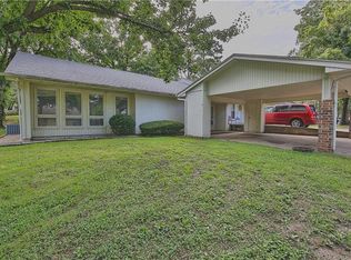 1 Mellor Ln, Bella Vista, AR 72715