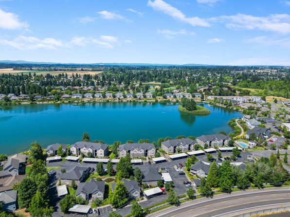 208 Lakepoint Pl N #107