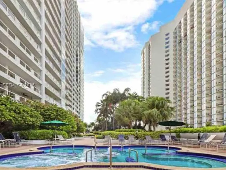 1717 N Bayshore Dr #A-1652 — Photo 20