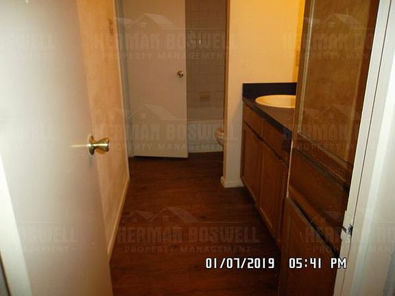 3rd image of 2307 Monte Carlo Dr APT A