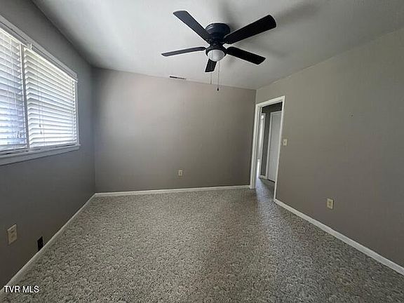 5th image of 103 Martindale Rd