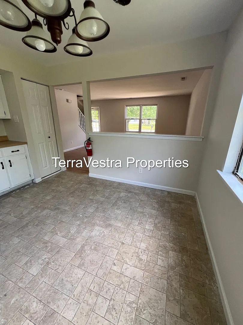 13-15 Grasmur Court — Photo 3