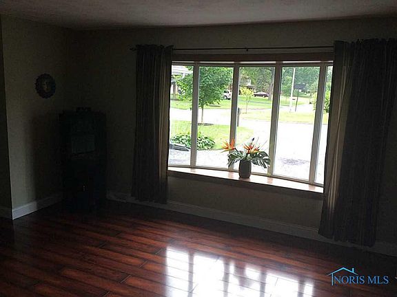 4th image of 5713 Candlestick Ct