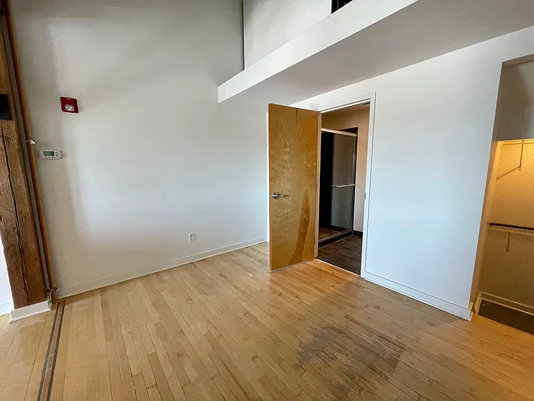 1803 Wyandotte St #307 — Photo 5