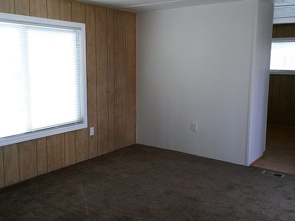 4th image of 2021 Mahan Ave Space L5