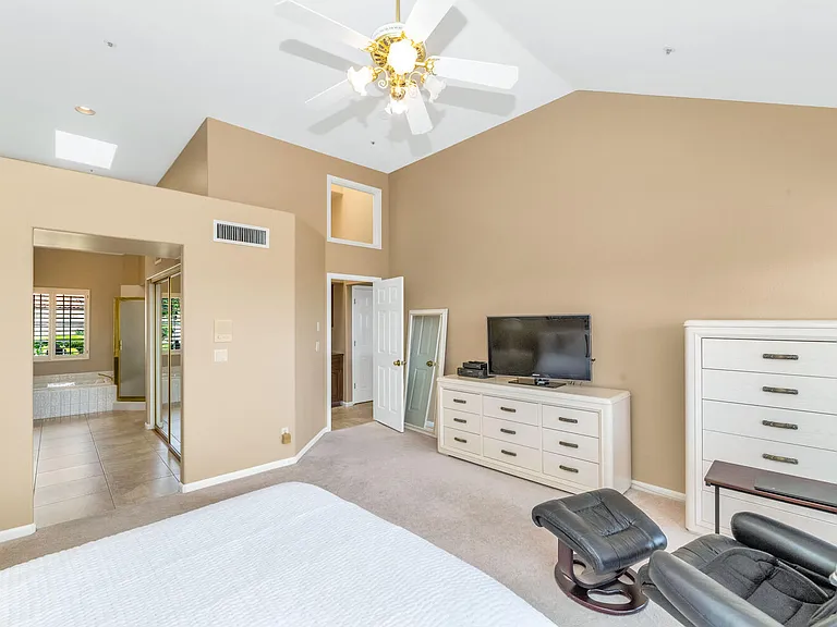 9023 N 107th Pl — Photo 10