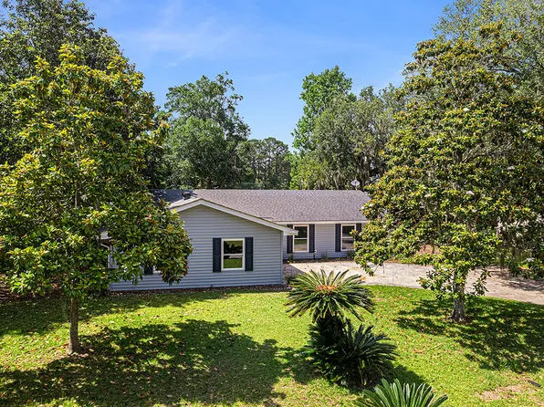 3017 Magnolia St, Beaufort, SC 29906