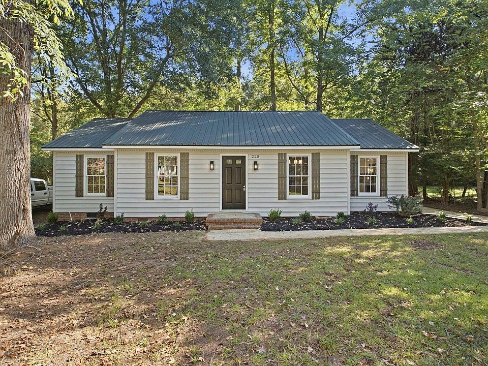 1st image of 225 Southampton Dr