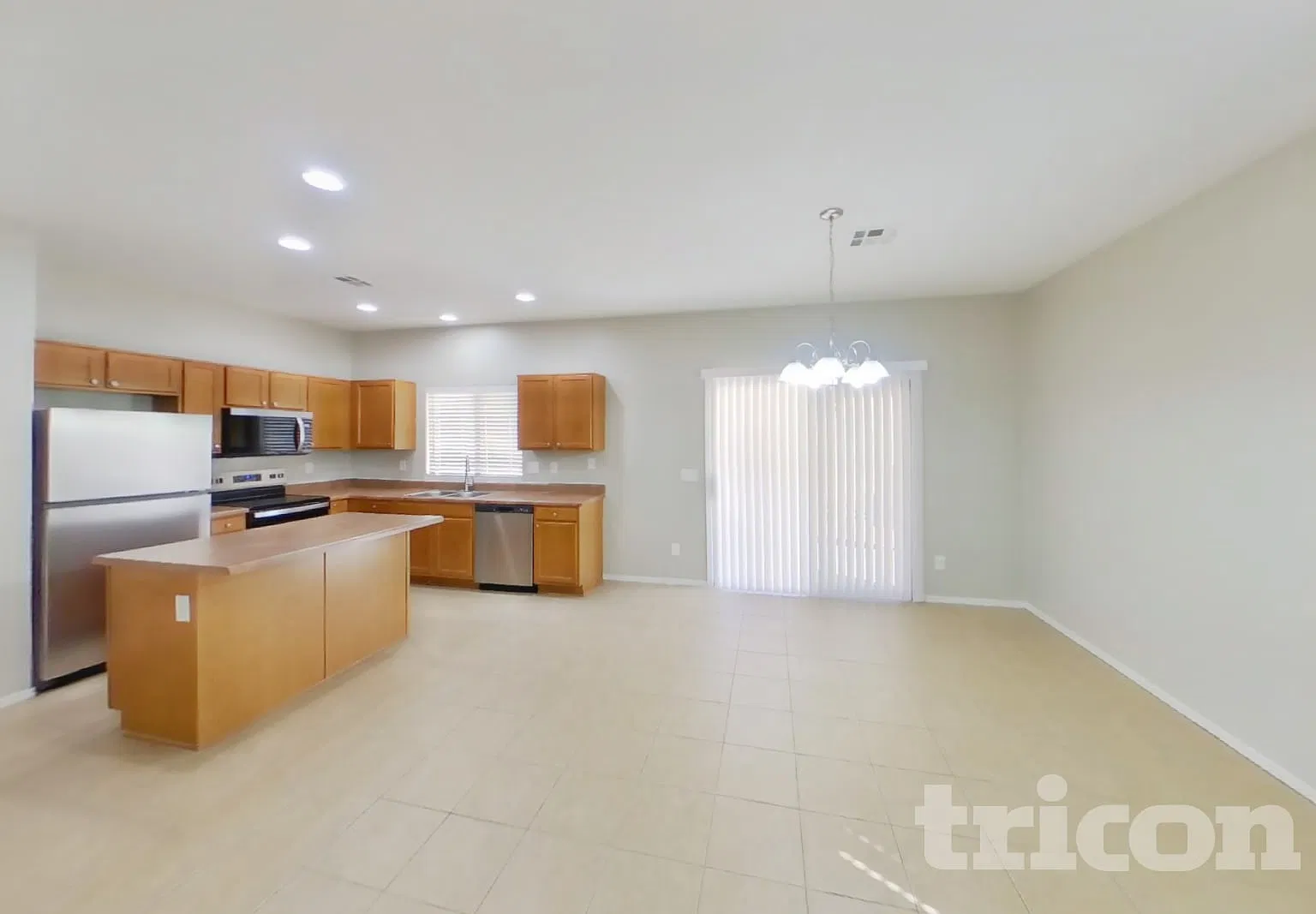 1915 S 80th Drive Phoenix AZ — Photo 4