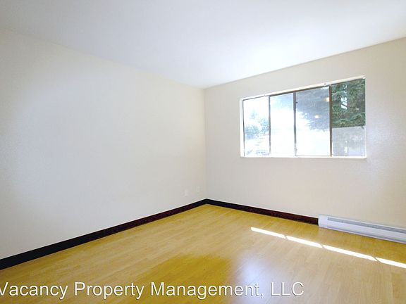 3rd image of 15455 4th Ave SW APT 21
