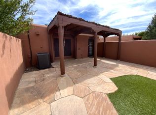 2 S Cochiti Trl, Corrales, NM 87048