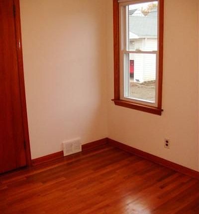 4th image of 5610 Sunderland Dr