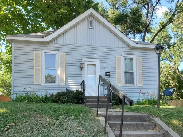 1627 Avenue G, Fort Madison, IA 52627