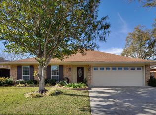 202 Hemphill Dr, Houma, LA 70360