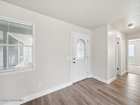 4th image of 2118 Trillo Rd SE