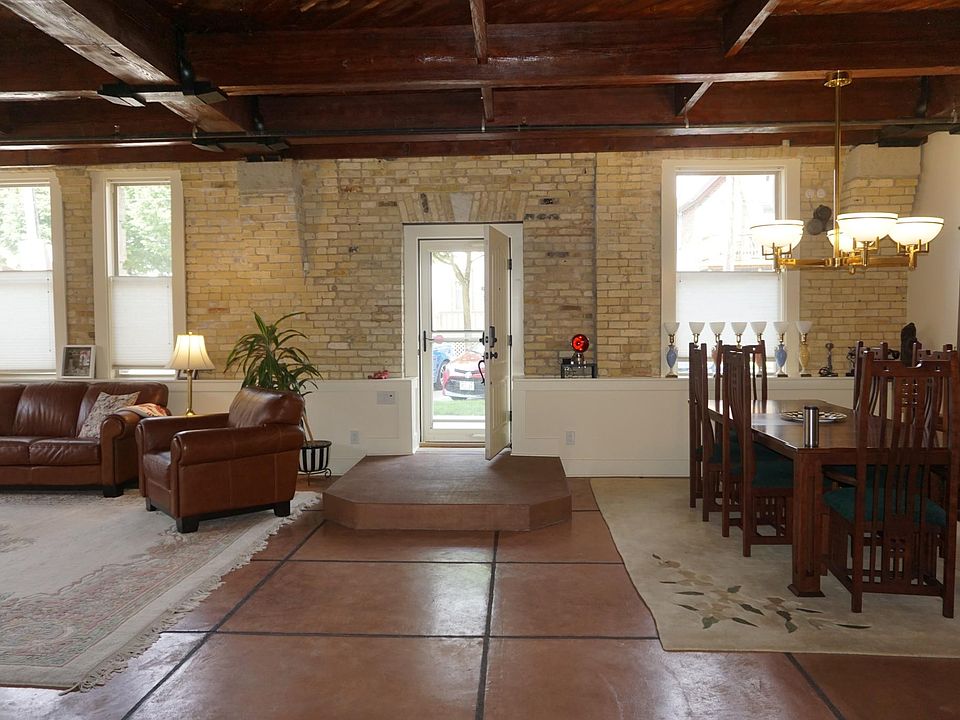 1st image of 1756 N Marshall St #17