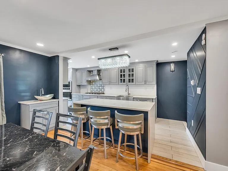 19 Dartmouth St — Photo 35