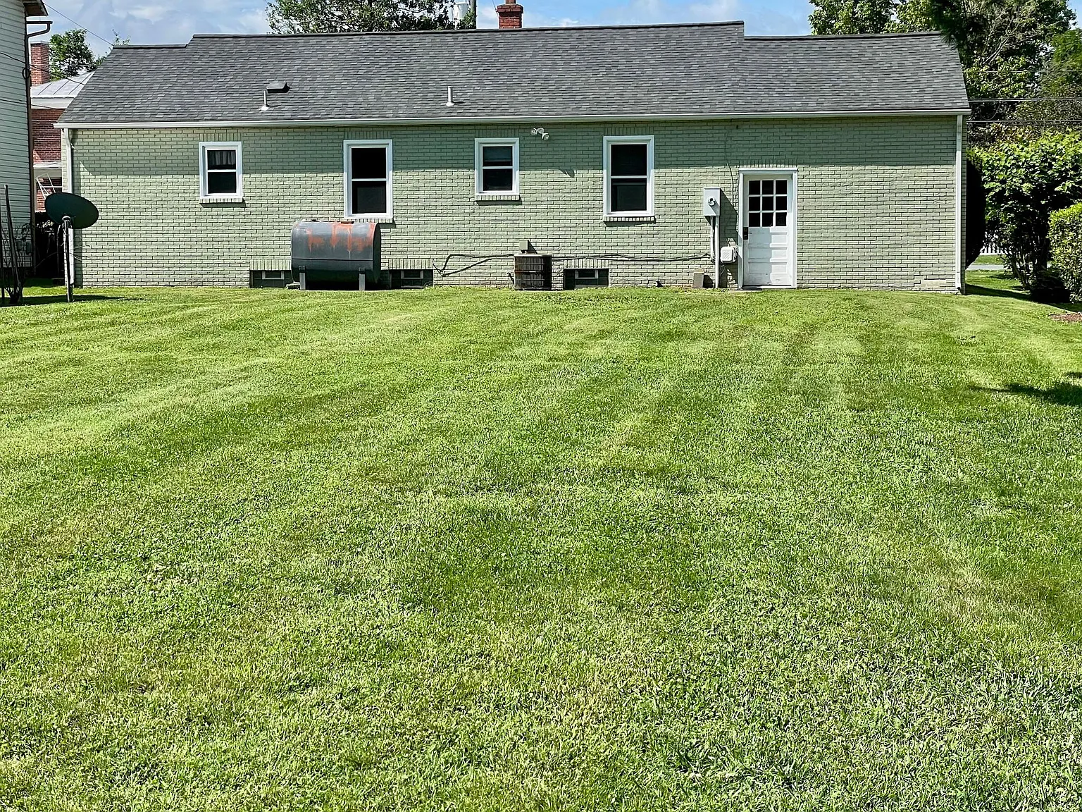 208 Broad Street — Photo 4