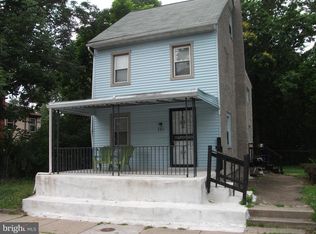 207 N Forklanding Rd, Maple Shade, NJ 08052