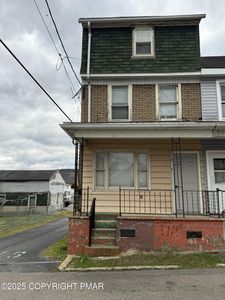 4 Federal St, New Philadelphia, PA, 17959