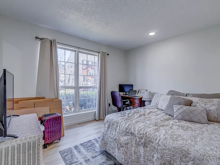 26 Cedar St — Photo 8