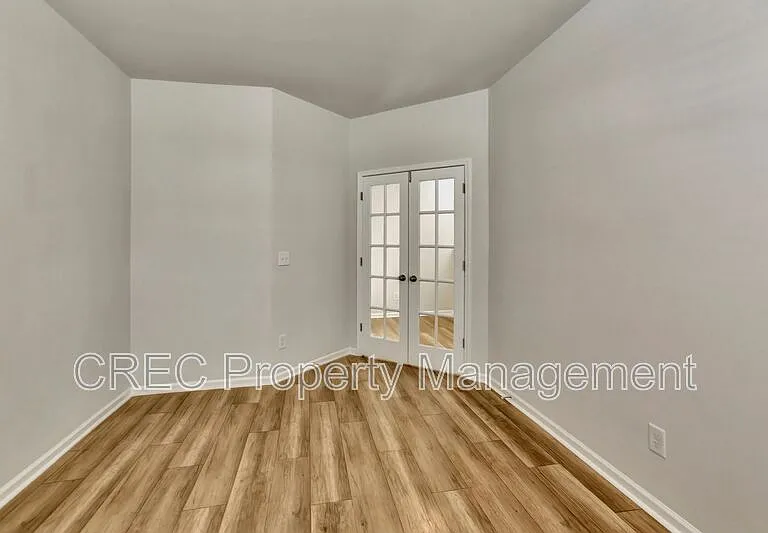 146 Red Bluff St — Photo 8