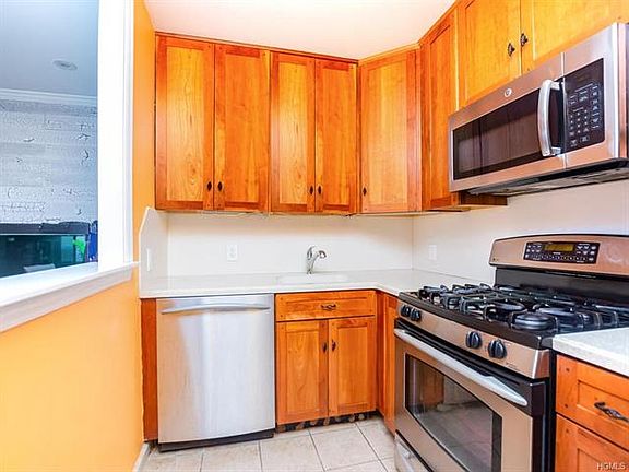 3rd image of 332 Palisade Ave APT E3
