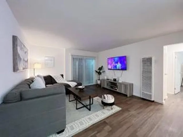 2120 Roosevelt Ave #3 — Photo 12