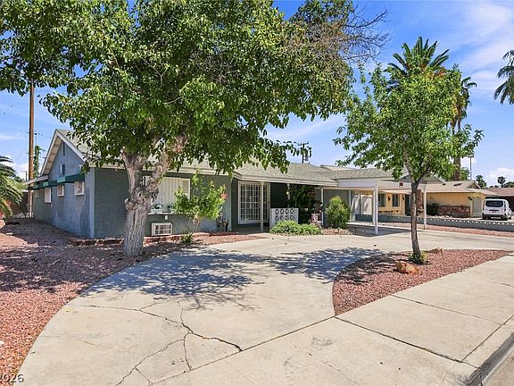 2nd image of 549 Bonita Ave