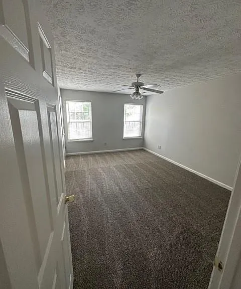 724 Pioneer Ln — Photo 18