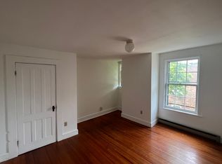 6 Franklin Sq APT 7, Saratoga Springs, NY 12866