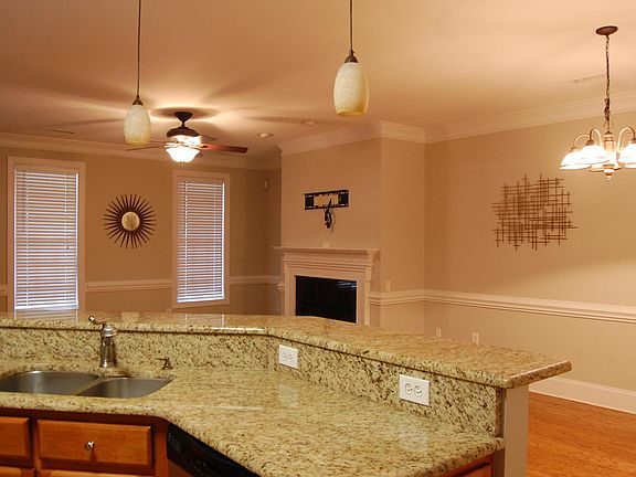 3rd image of 6090 Village Dr NW