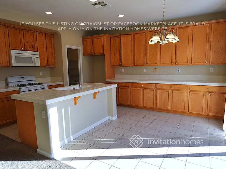 8252 Grisham Way — Photo 10
